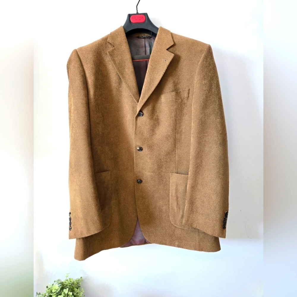 THOMAS JEFFREY/ JACK VICTOR lightweight Camel Corduroy Sportcoat. Mens 44L